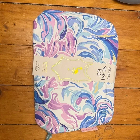 Lilly Pulitzer Pastel Swirl Splash Bag - Picture 1 of 2